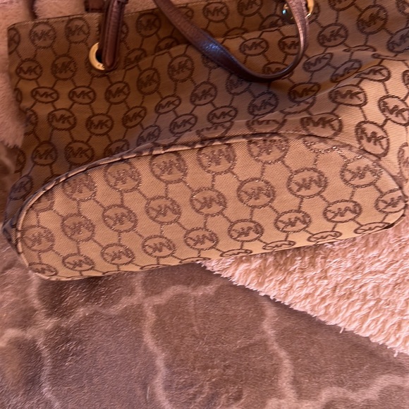 Mk tote - Picture 5 of 5